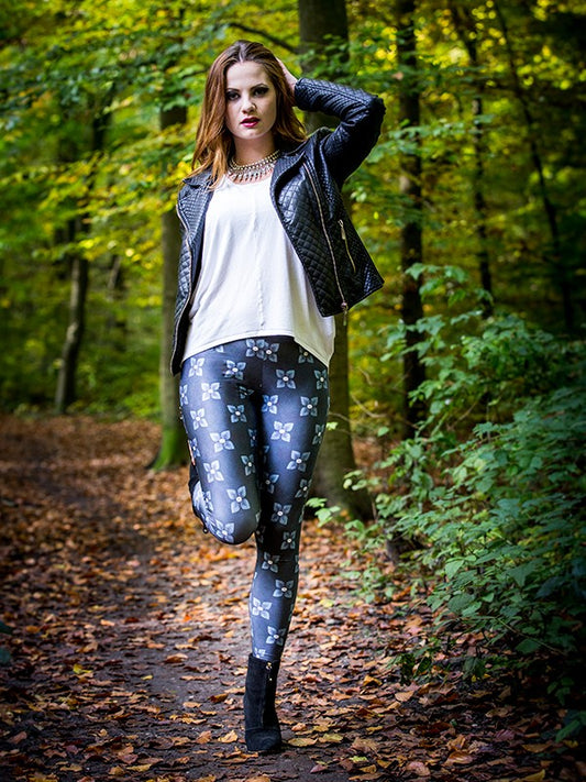 TILTED FRIDAY Blue Leaves Leggings