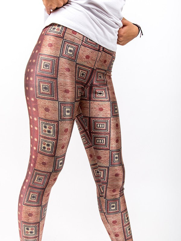 TILTED FRIDAY Oriental Leggings