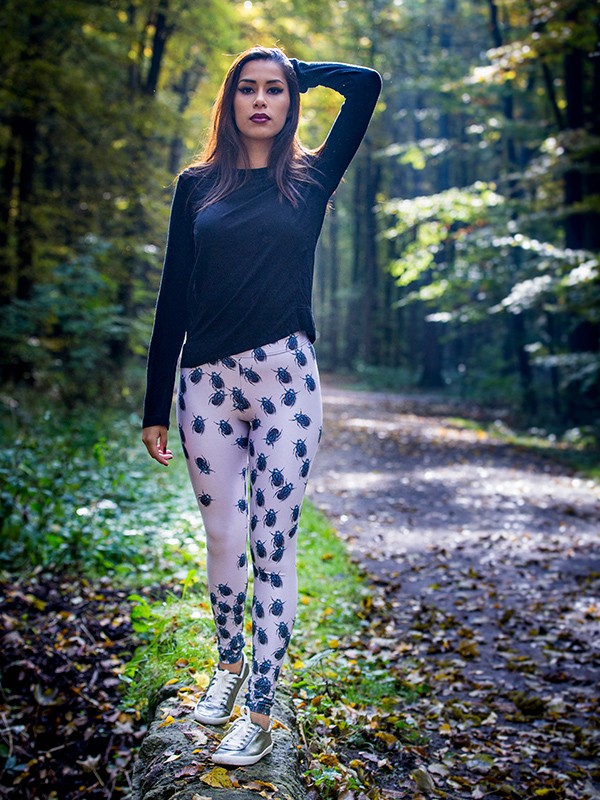 TILTED FRIDAY Bug Out Leggings