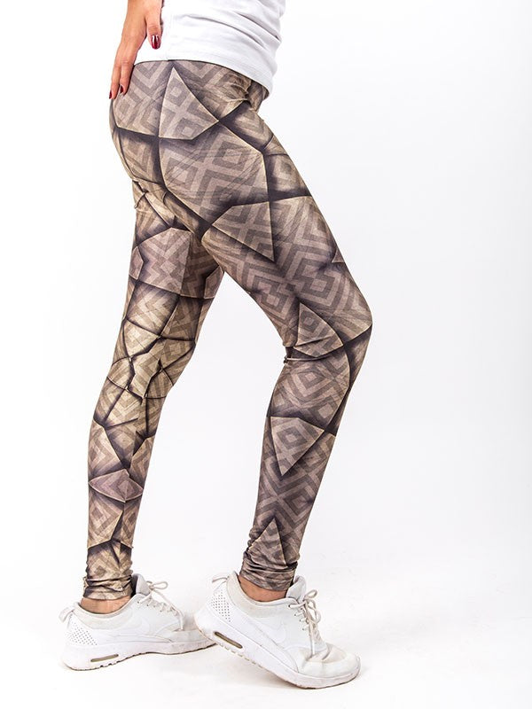 TILTED FRIDAY Shadow Graphics Leggings